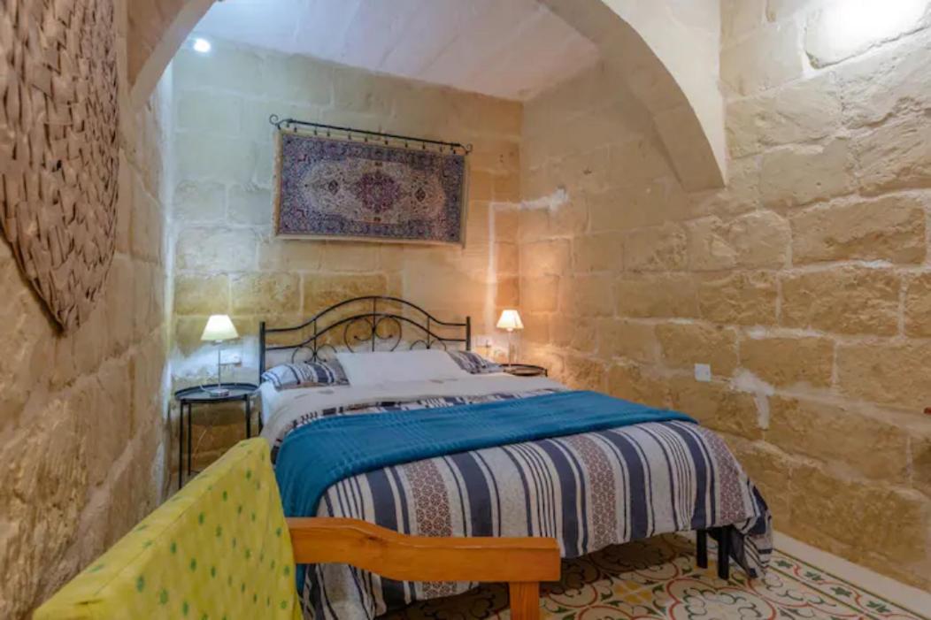 Ta' Frenc Farmhouse Villa Għarb Buitenkant foto